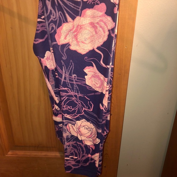 ❌SOLD❌NWT OS LLR Disneys Villains Printed Leggings - Picture 3 of 5